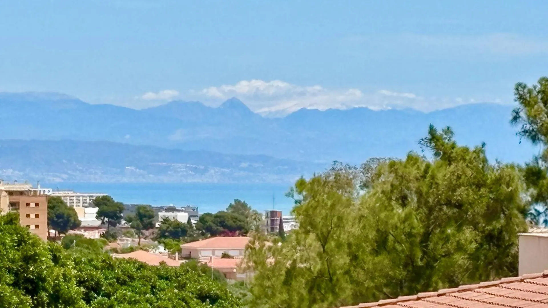 Atico Sea Views - 2 Bedrooms Benalmadena 0*,